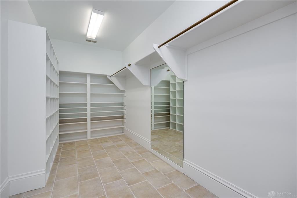 1658 W Alex Bell Road Property Photo 31