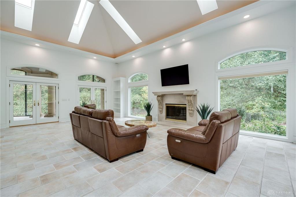 1658 W Alex Bell Road Property Photo 37