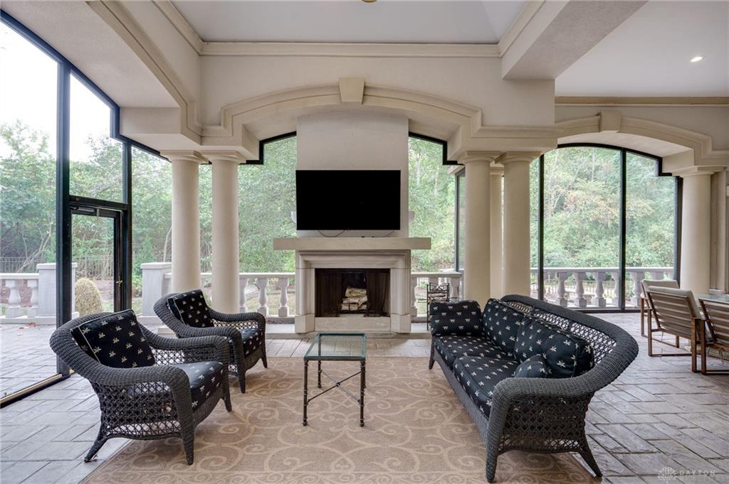 1658 W Alex Bell Road Property Photo 45