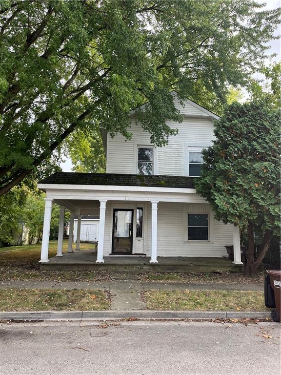 149 E 3rd Street Property Photo 12