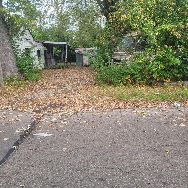 4720 Hoover Ave Property Photo 2
