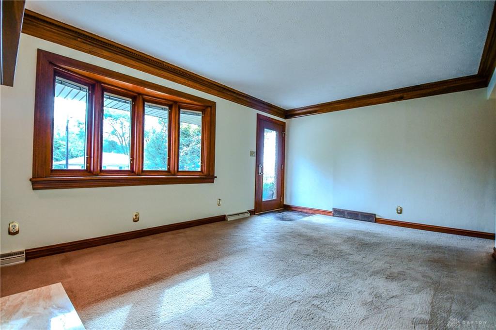 4527 Amesborough Road Property Photo 8