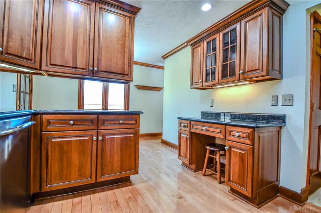 4527 Amesborough Road Property Photo 10