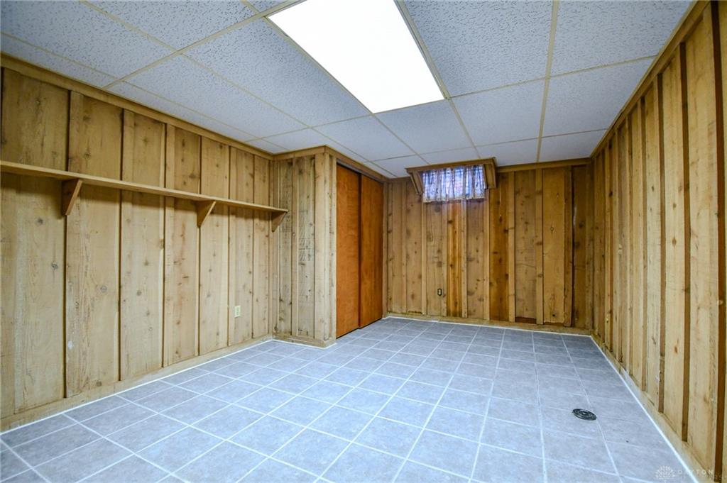 4527 Amesborough Road Property Photo 28