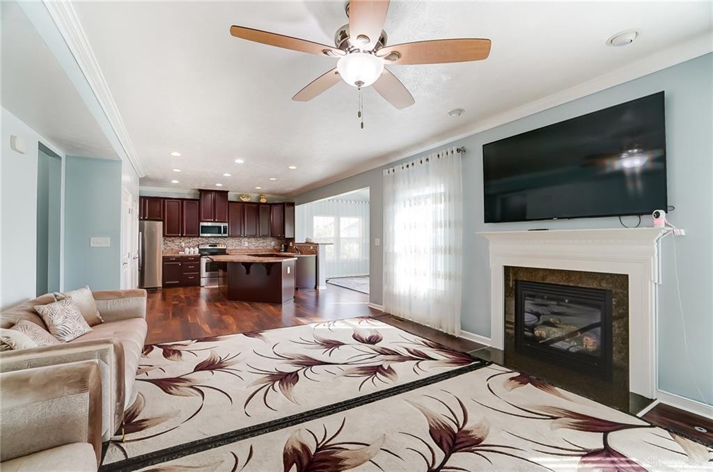 2218 Blazing Star Property Photo 6