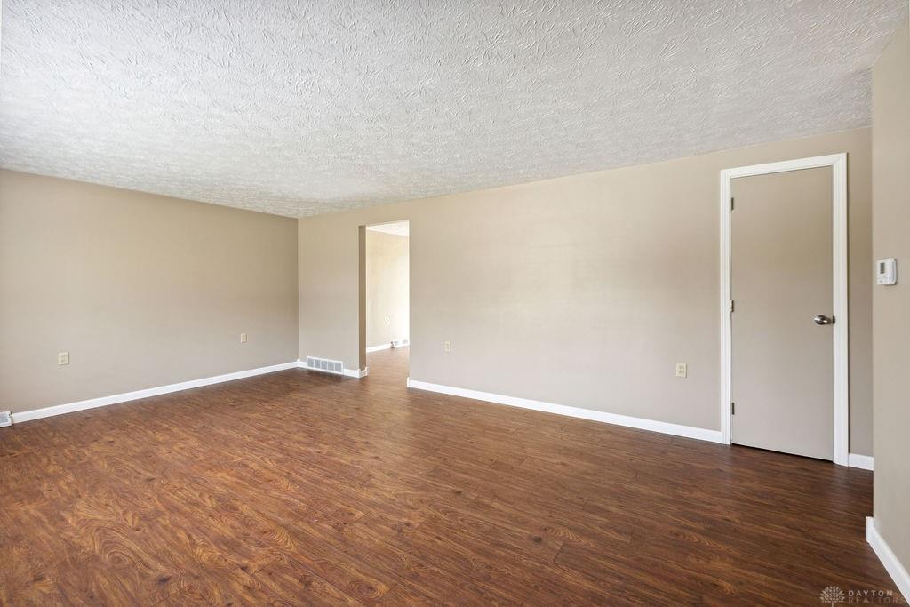 4130 Chalfant Drive Property Photo 4