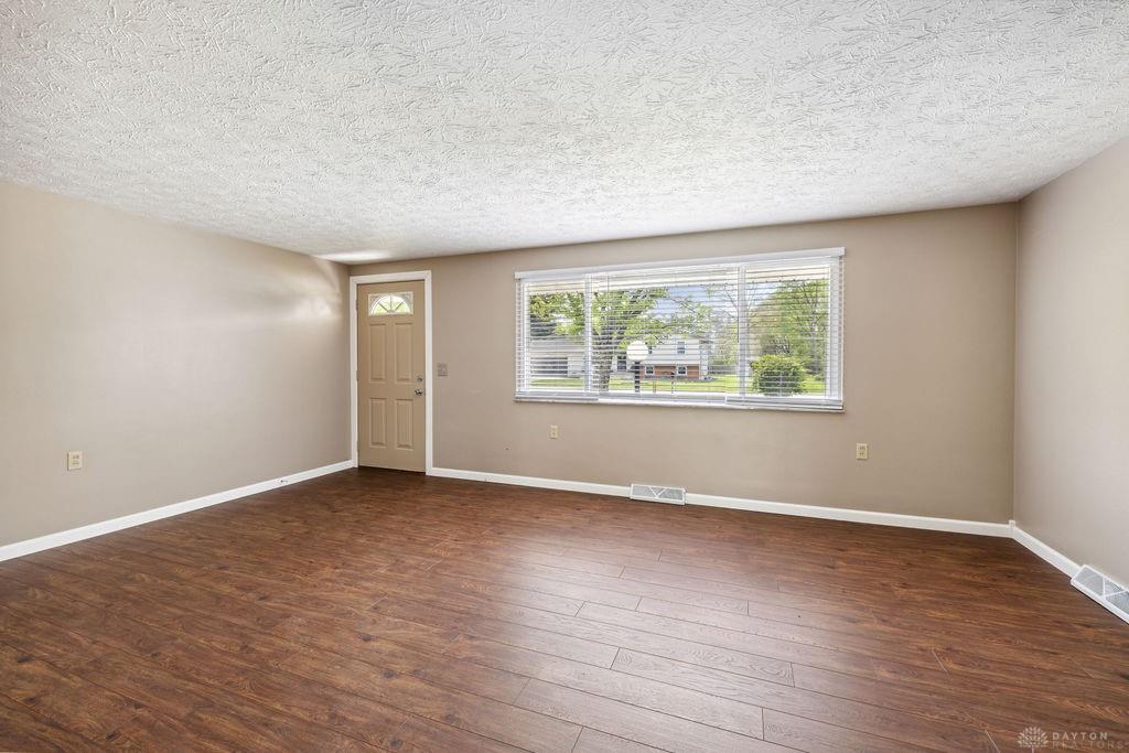 4130 Chalfant Drive Property Photo 6