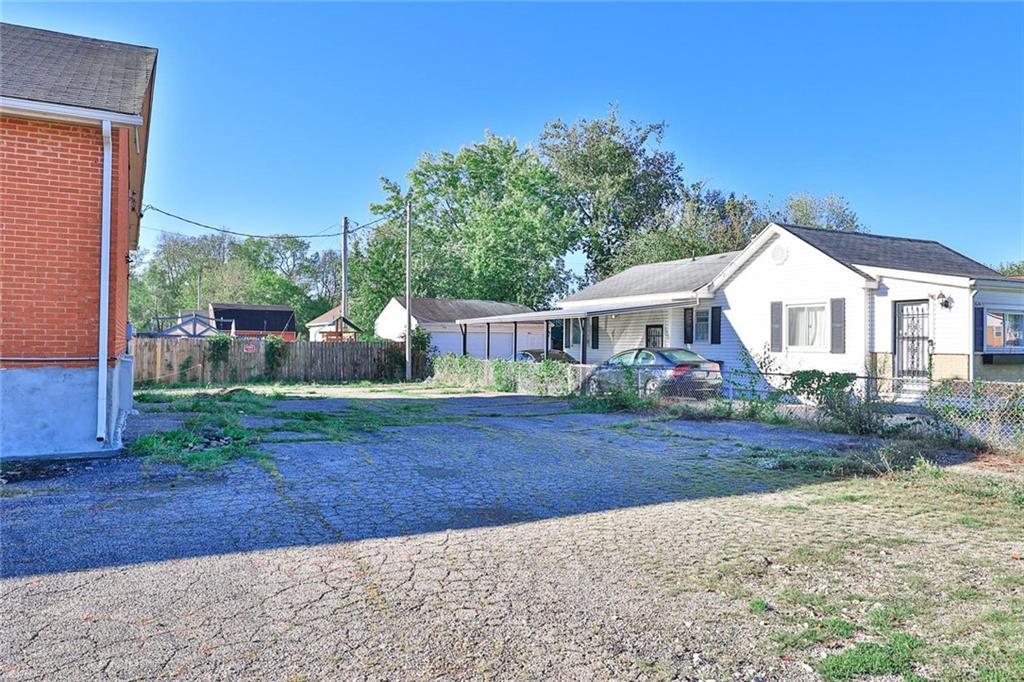 4917 Webster Street Property Photo 10