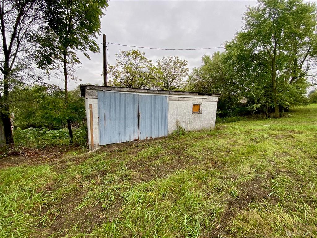 6555 Brooks Road Property Photo 5