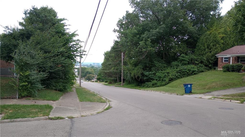 152 N Cherrywood Avenue Property Photo 6