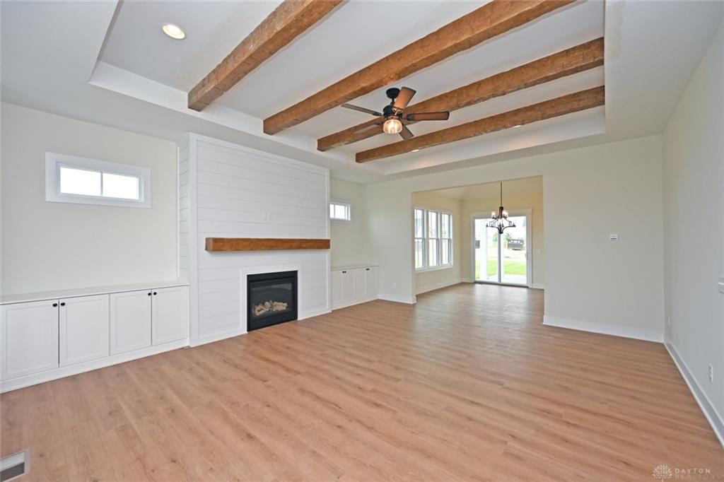 365 Bailey Street Property Photo 4