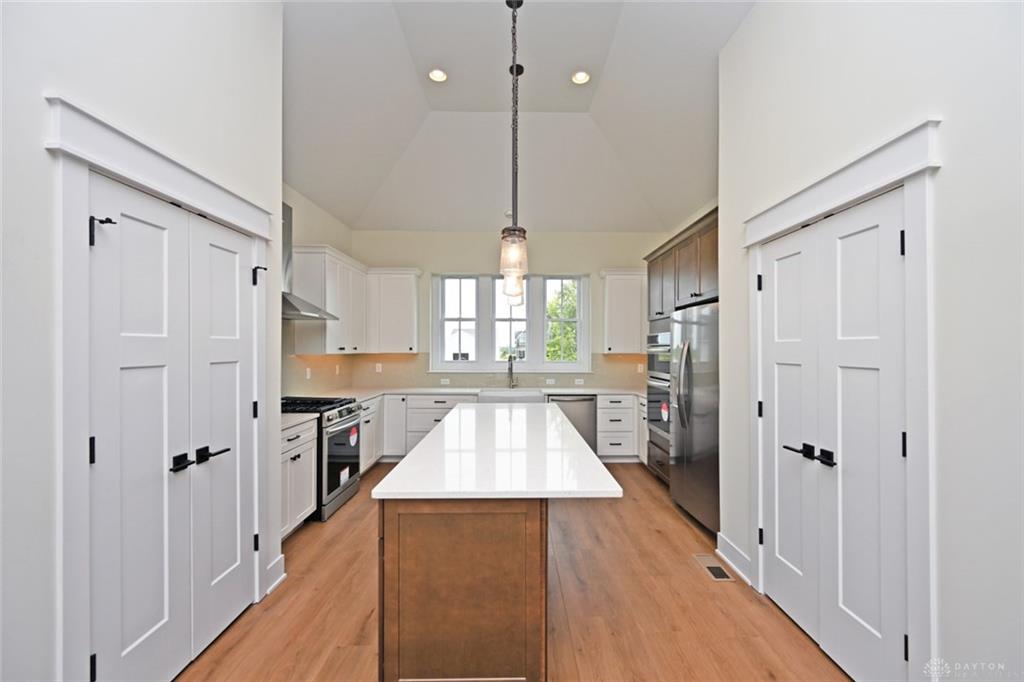 365 Bailey Street Property Photo 13