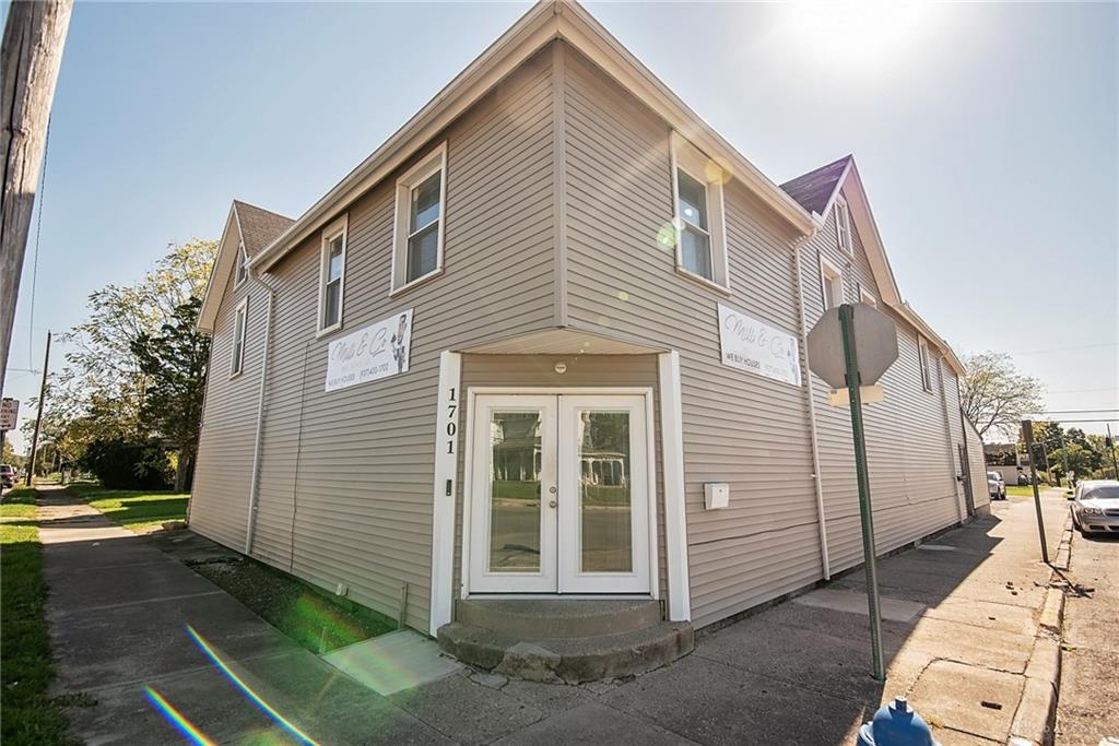 1701 Lexington Property Photo 1