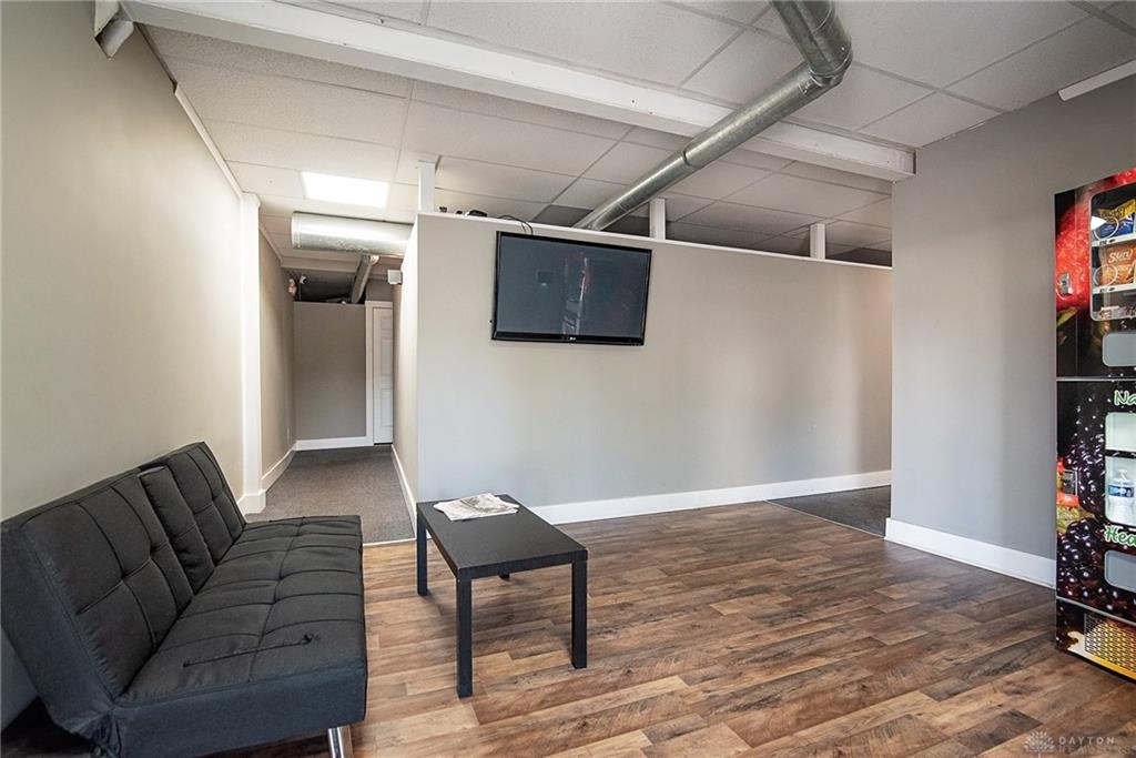 1701 Lexington Property Photo 3