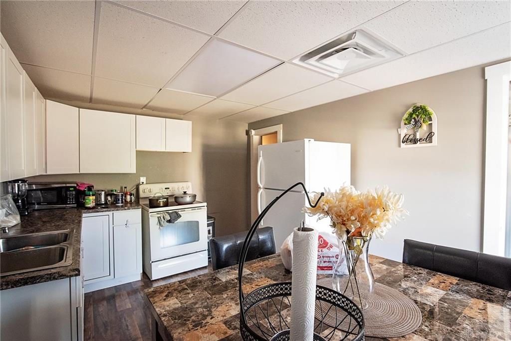 1701 Lexington Property Photo 35