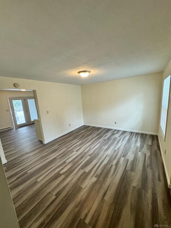 1655 Stewart Blvd Property Photo 2