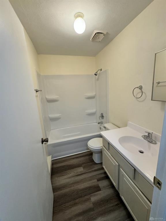 1655 Stewart Blvd Property Photo 12