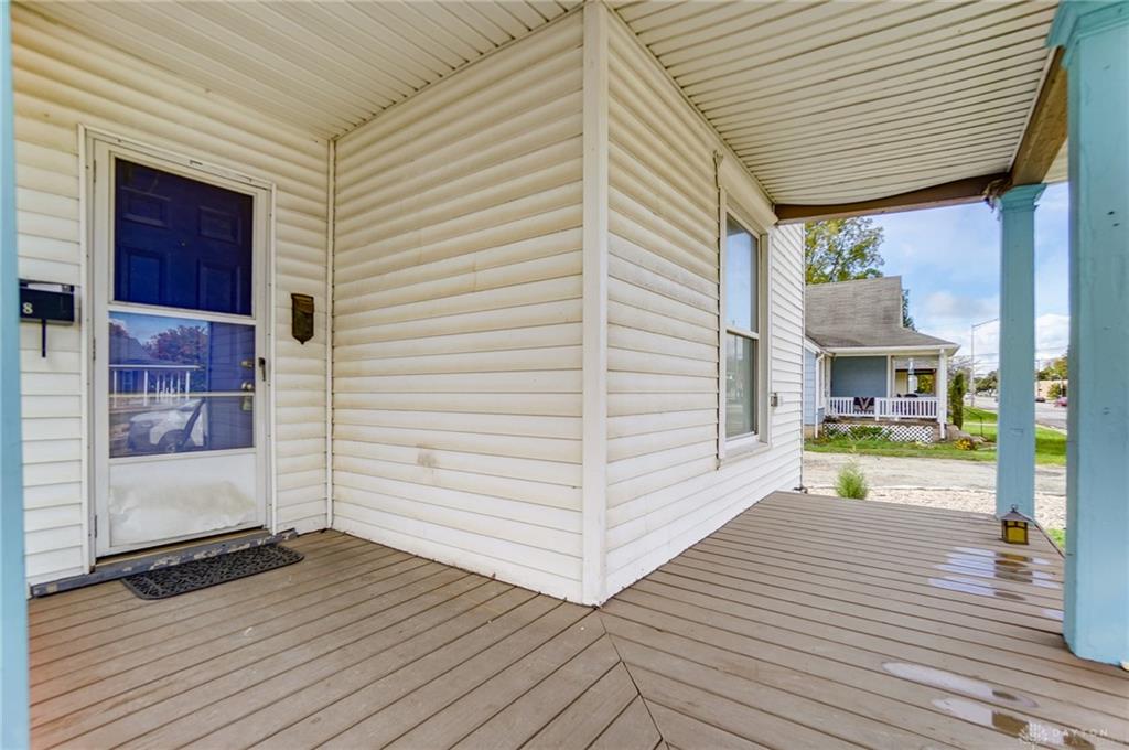 108 E Dayton Property Photo 4