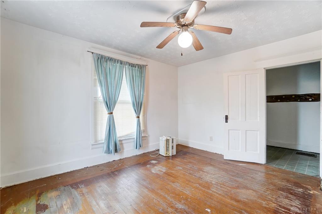 108 E Dayton Property Photo 7