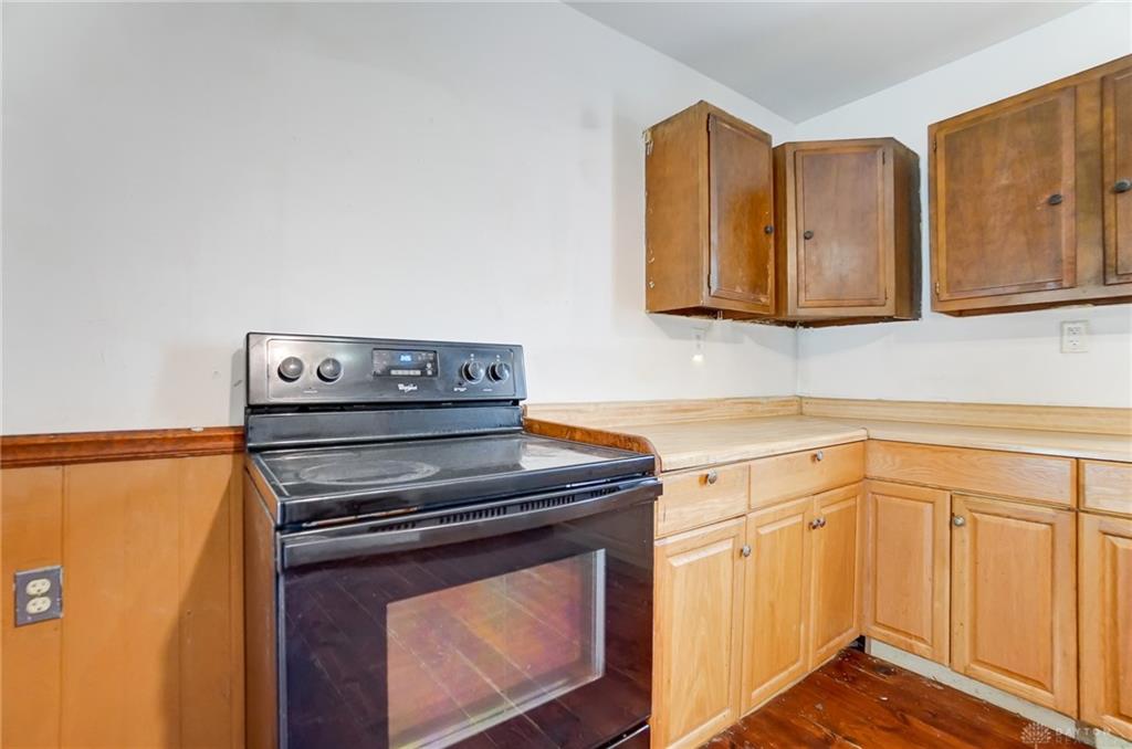 108 E Dayton Property Photo 16