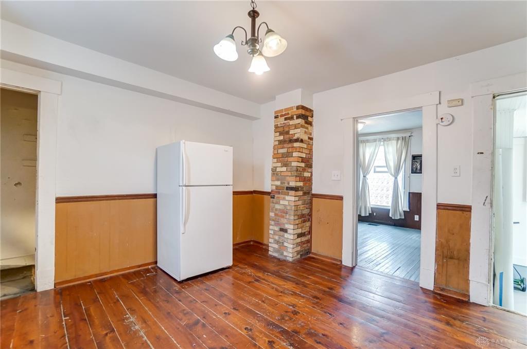 108 E Dayton Property Photo 17