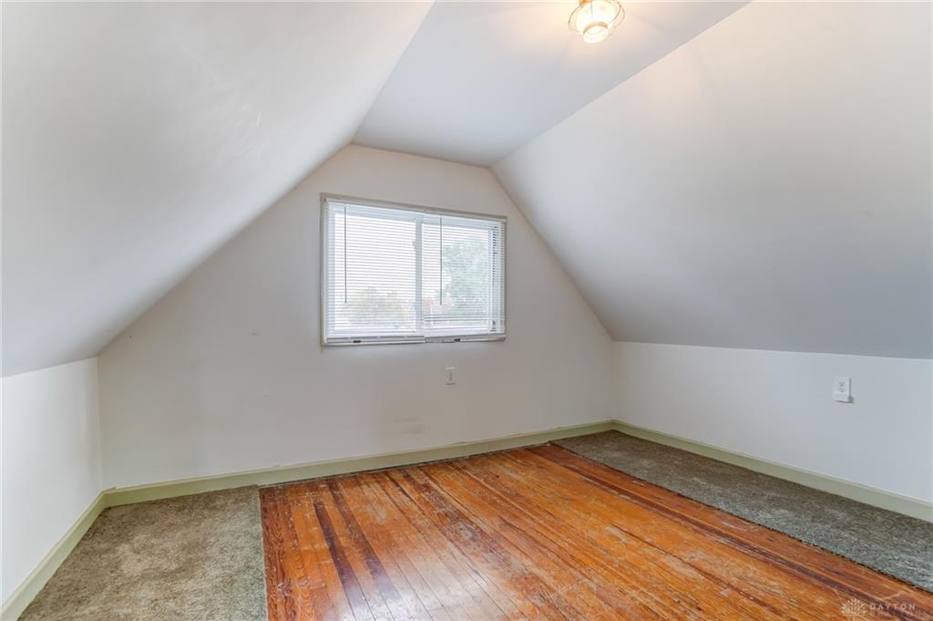 108 E Dayton Property Photo 18