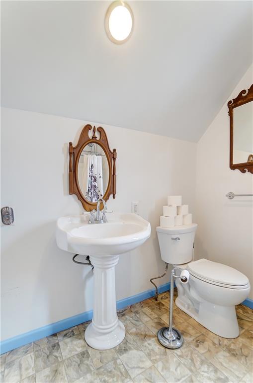 108 E Dayton Property Photo 24