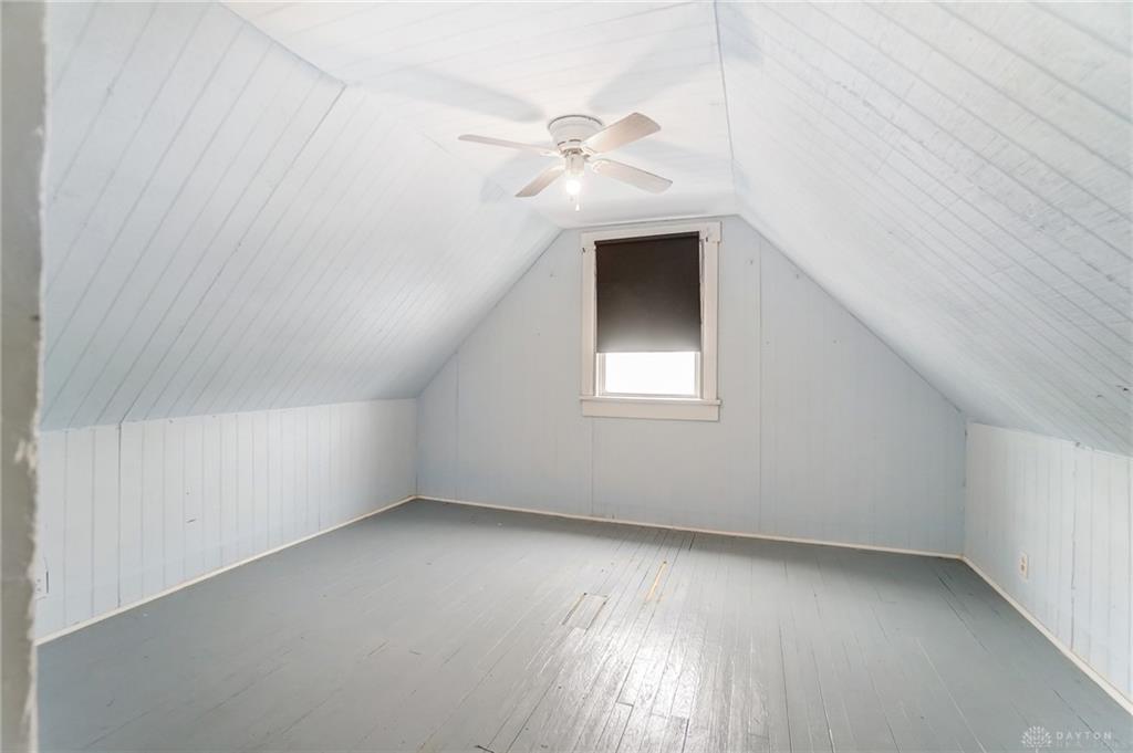 108 E Dayton Property Photo 26