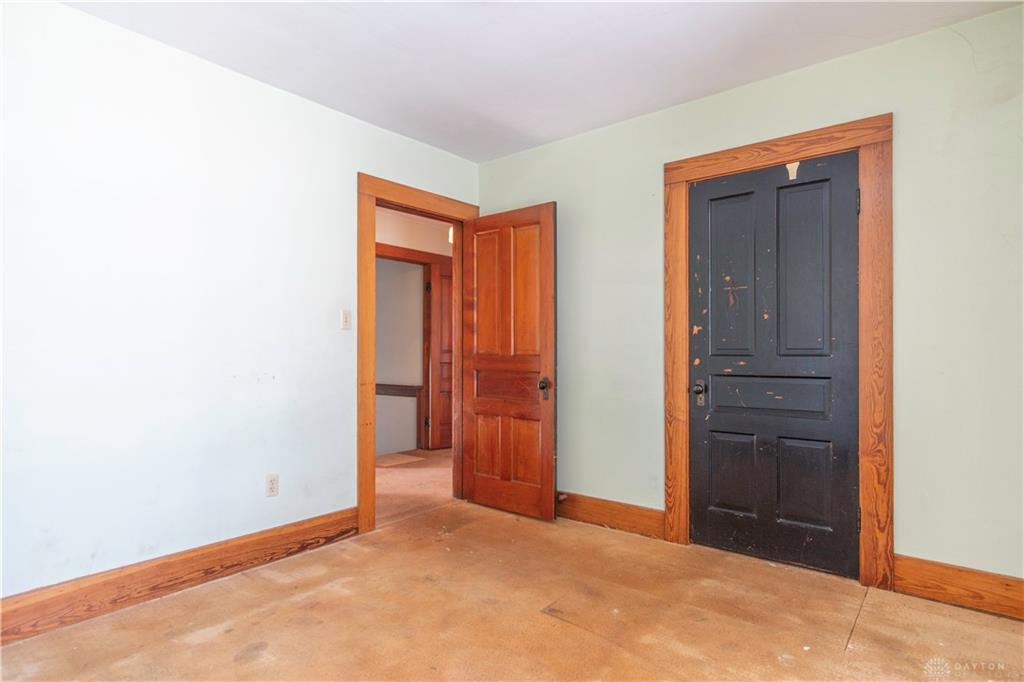 607 W Ash Property Photo 33