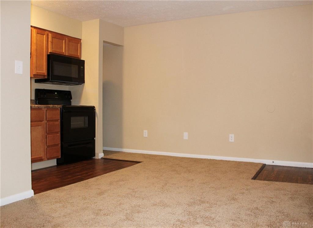 655 Moses Property Photo 4