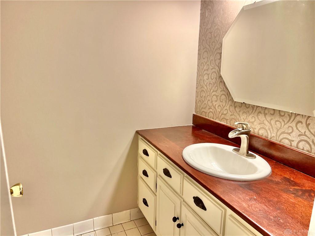 5 Devon Court Property Photo 25