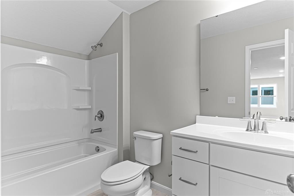 1215 Coulee Court 104 Property Photo 20