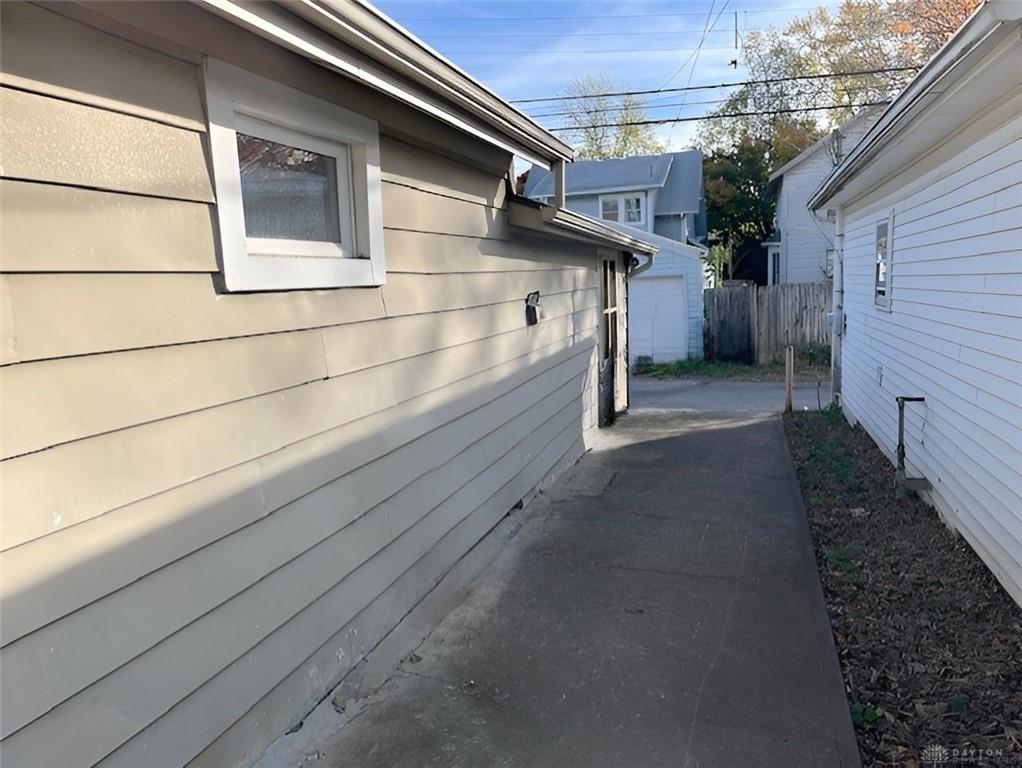 1142 Holly Avenue Property Photo 2