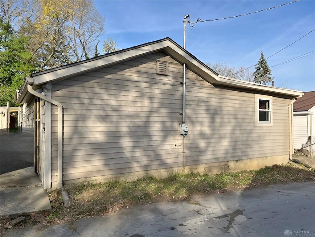 1142 Holly Avenue Property Photo 3