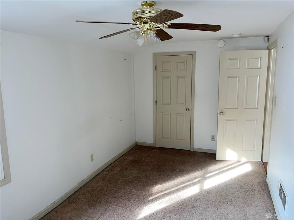 1142 Holly Avenue Property Photo 8