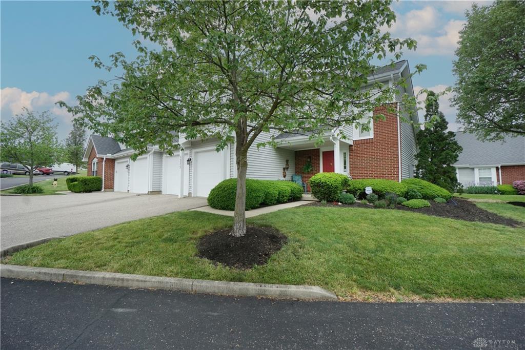 5275 Bay Pointe Property Photo 2