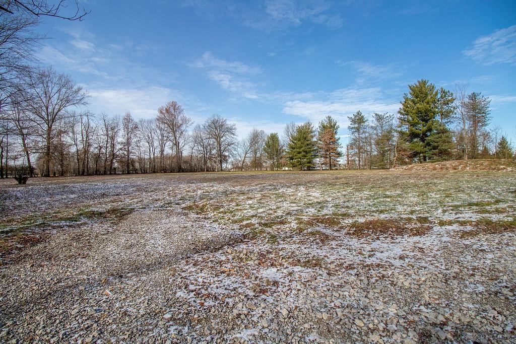 8559 Maineville Road Property Photo 17