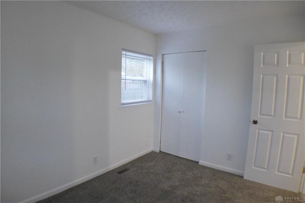 907 White Pine Property Photo 7