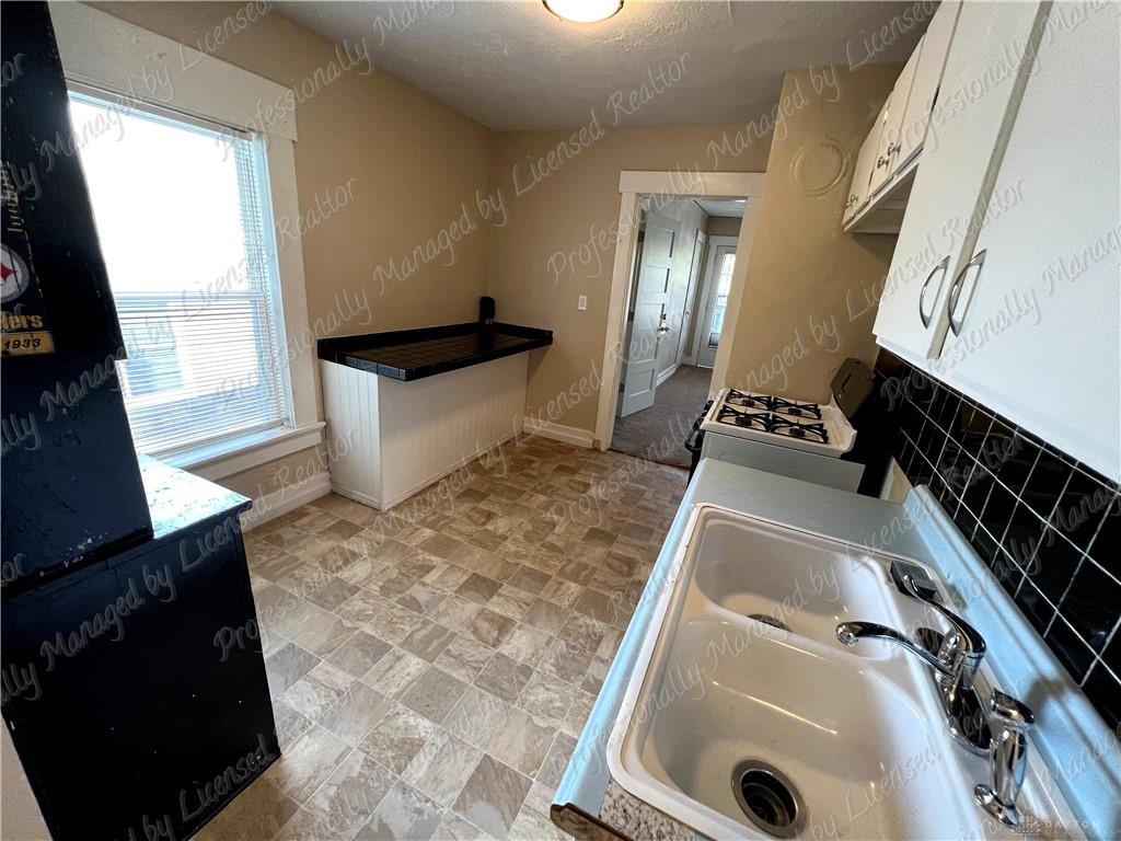 218 Klee Property Photo 11