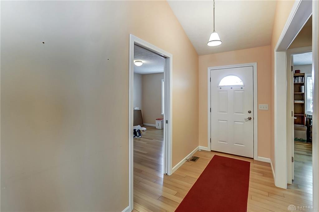 519 Romadoor Property Photo 3