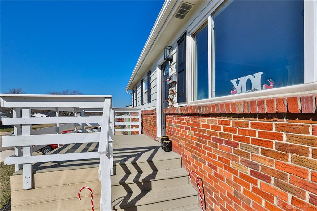 2234 Sunnyland Boulevard Property Photo 4