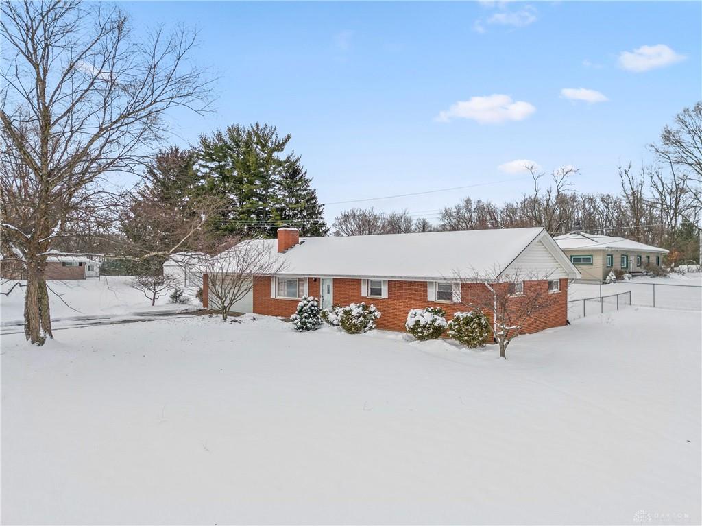 3910 Liebherr Drive Property Photo 3