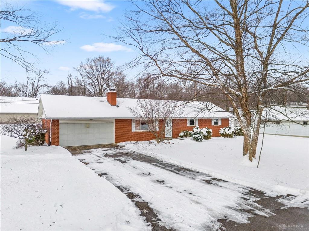 3910 Liebherr Drive Property Photo 4