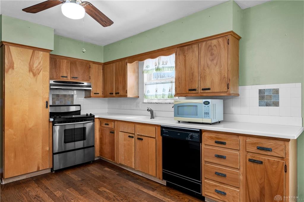 3910 Liebherr Drive Property Photo 12