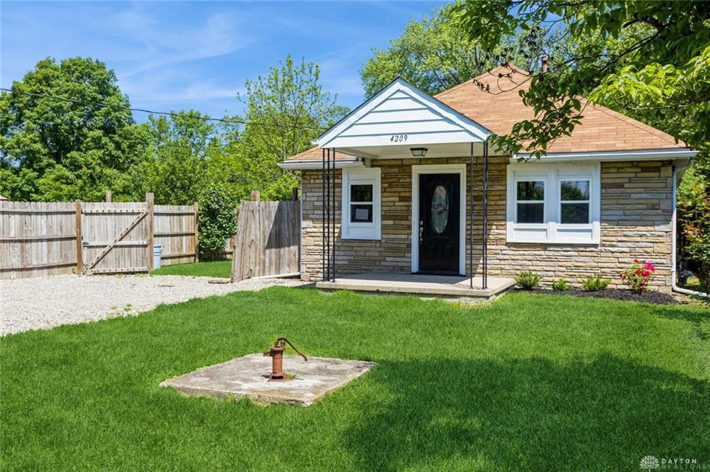 4209 Lewis Street Property Photo 2