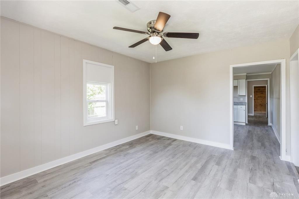 4209 Lewis Street Property Photo 4