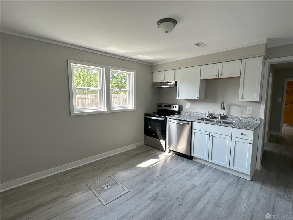 4209 Lewis Street Property Photo 8