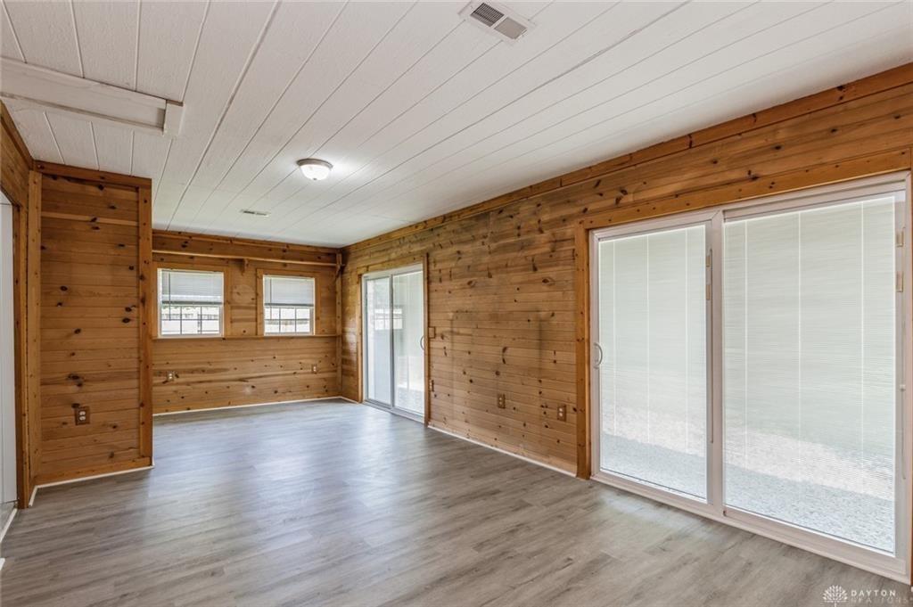 4209 Lewis Street Property Photo 17