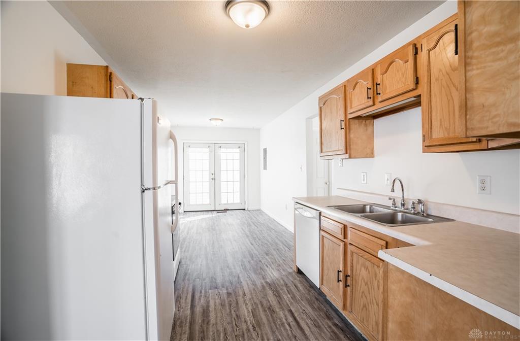 4620 Ross Avenue Property Photo 8