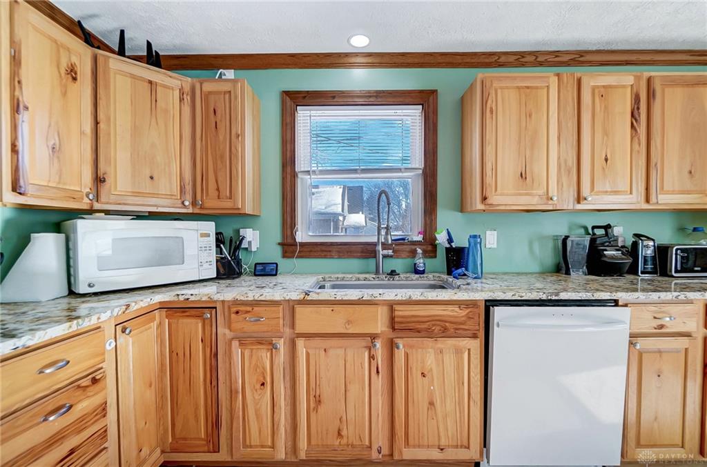 24 E Main Street Property Photo 18